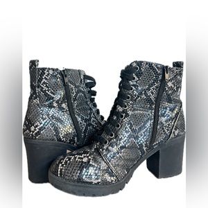 Time and Tru Snakeskin Lace Up Heel Boots 8